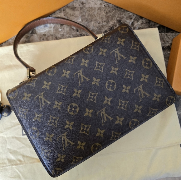 Louis Vuitton Monogram Concord Women's Handbag - Picture 5 of 17